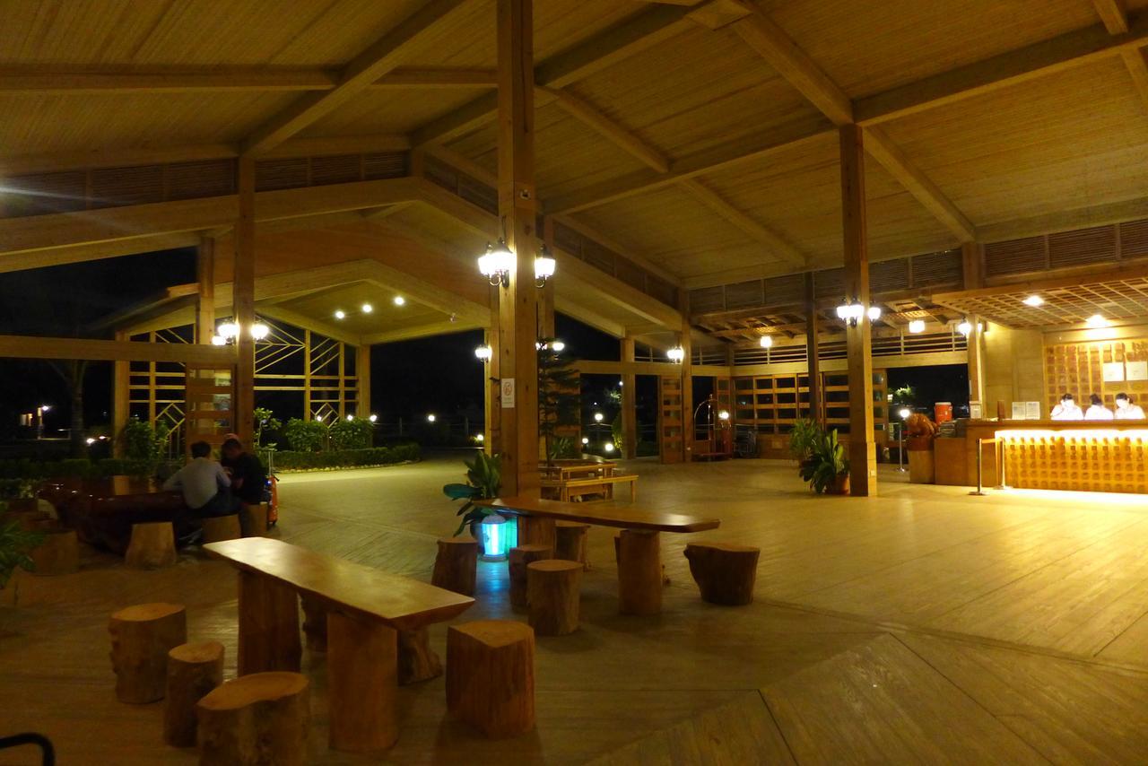 科罗尔村 帕劳天堂岛渡假村俱乐部酒店 外观 照片